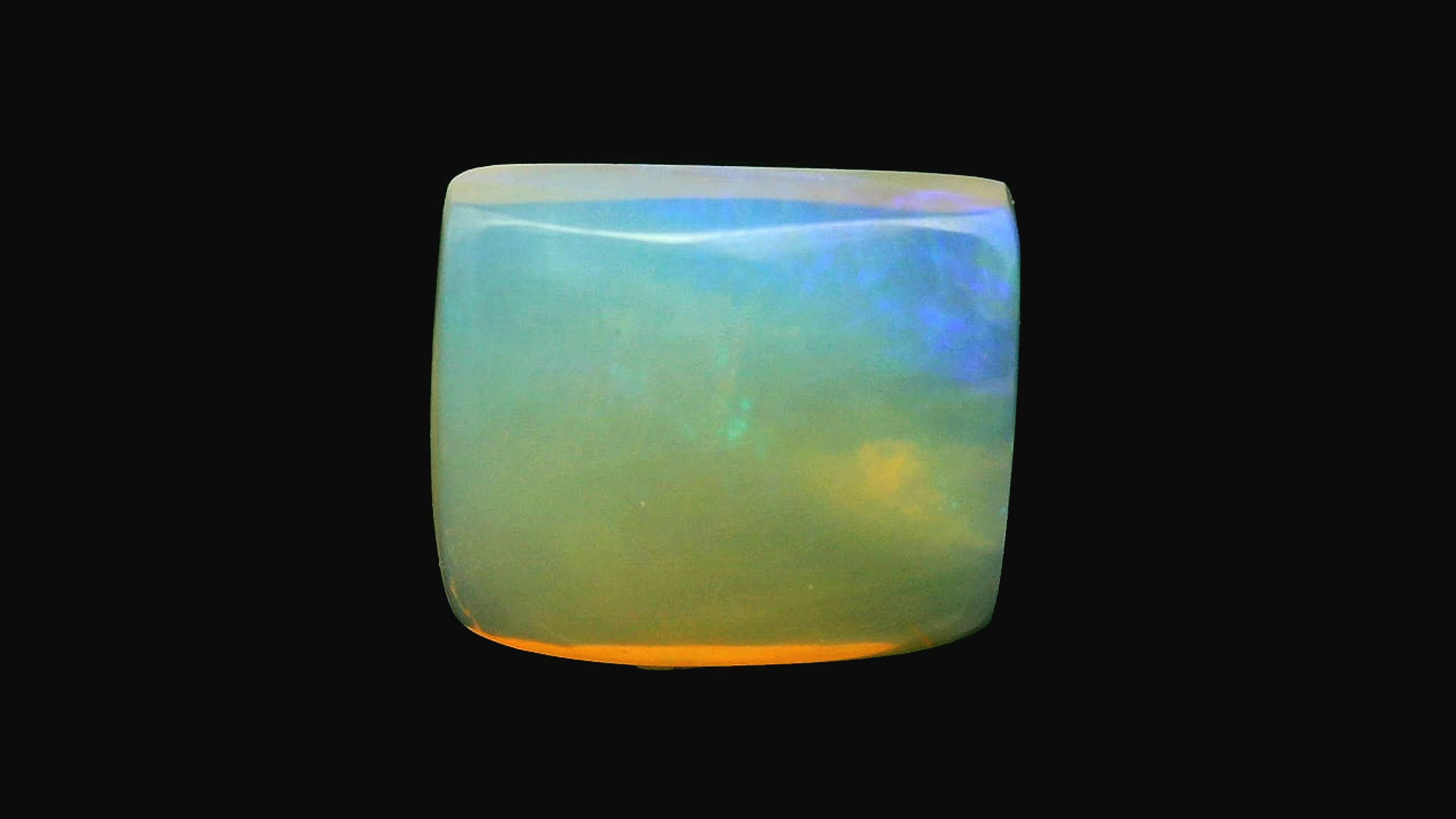 Natural Opal White 3.50 cts