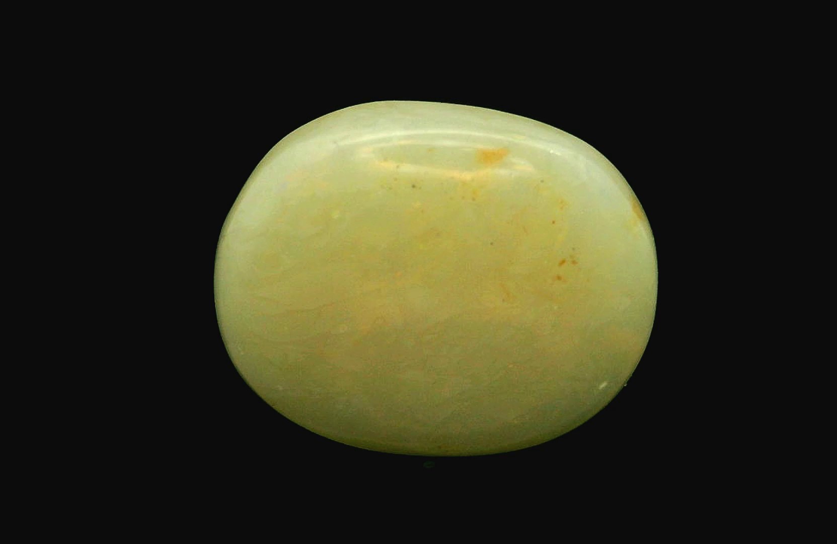 Natural Opal White 4.25 cts