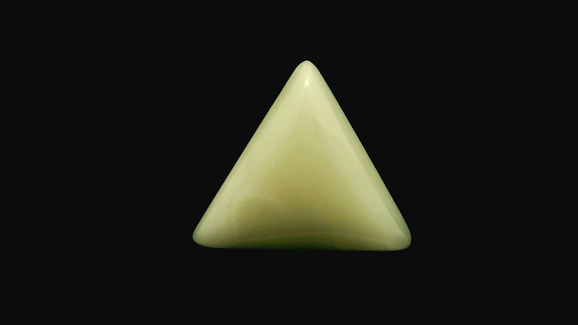 Natural White Coral / Moonga 4.75 cts