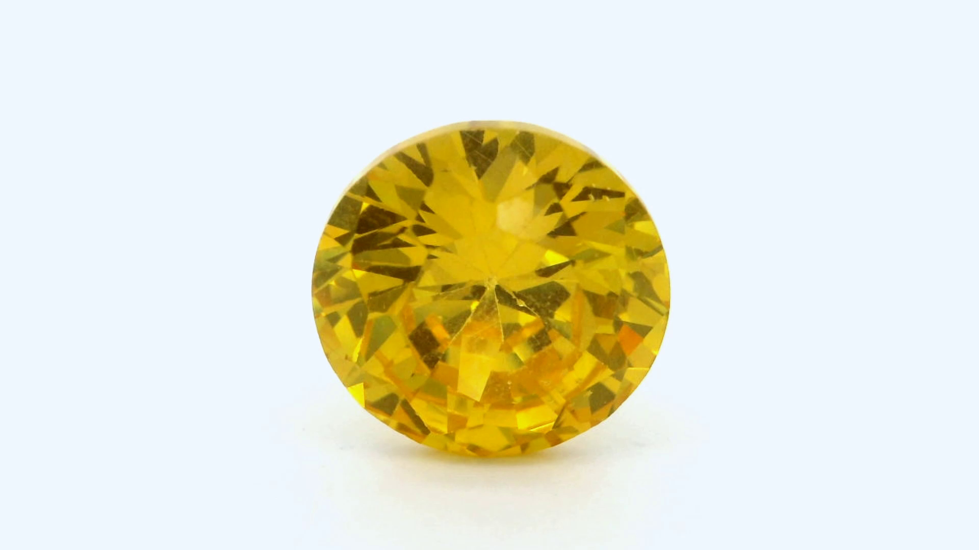 Yellow Zircon (Synthetic) 7.10 cts