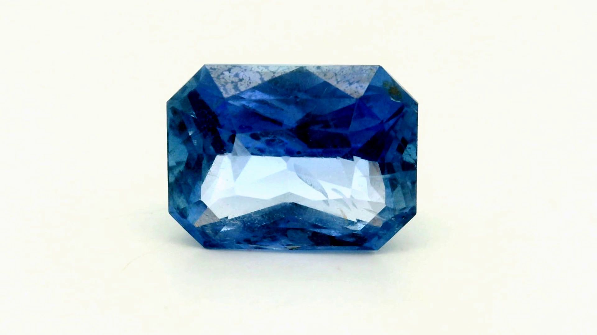 Natural Blue Sapphire 5.05 cts